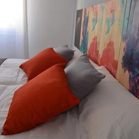 Ad Apartamento *